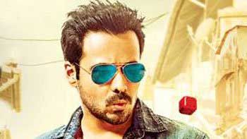 Emraan Hashmi is all out to impress with \'Raja Natwarlal\' trailer!