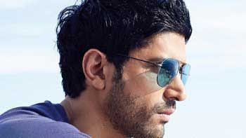 Farhan Akhtar's Look From 'Dil Dhadakne Do' Revealed