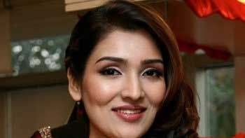 Govinda's daughter Narmada will mark her debut as Tina Ahuja