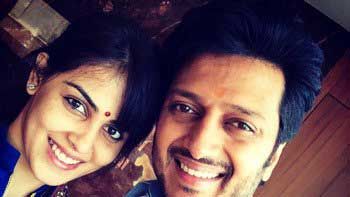 Riteish Proposes Genelia Once Again!