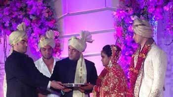 Salman Khan's sister Arpita ties knot with Aayush Sharma