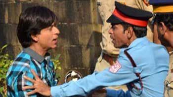 Shah Rukh Khan to essay a teenager in 'Fan'