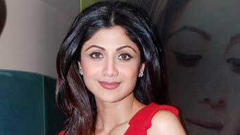 Shilpa Shetty pledges eyes donation