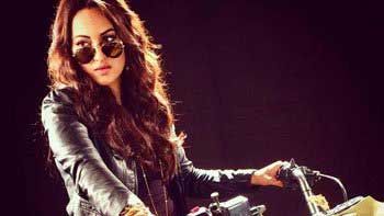 Sonakshi Sinha\'s Stunning \'Sone Ki Bike\'!