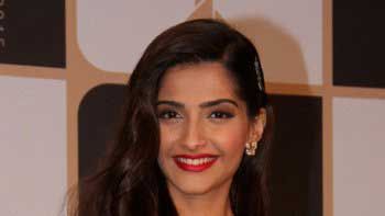 Sonam Kapoor Plans to Finish her Graduation!