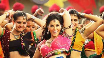 Sunny Leone's Stunning Rajasthani Avatar!