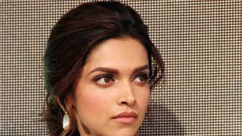 World Health Organisation Appreciates Deepika's Effort to Talk about Mental Illness!
