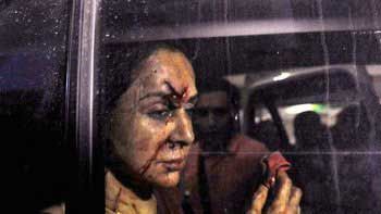 Actress Hema Malini Met With Car Accident