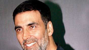 Akshay Kumar opens up about 'Airlift'