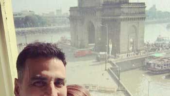 Akshay Kumar's selfie with wife Twinkle during Taj Date