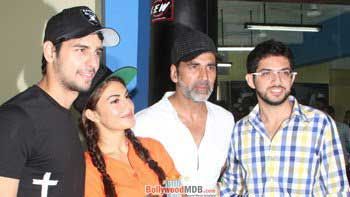 Akshay, Siddharth & Jacqueline Support Women Self-Defence
