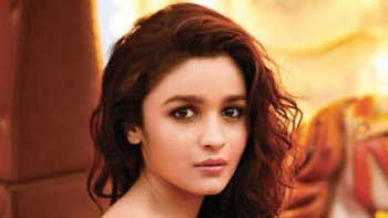 Alia Bhatt Resumes Shooting For Gauri Shinde's Next!