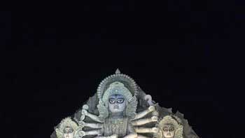 Amitabh Bachchan posts photo of 'World's largest Durga idol' in Kolkata