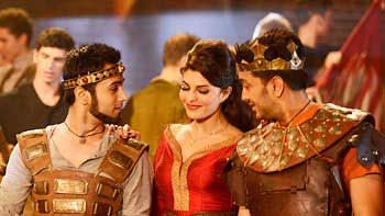 'Bangistan' First Weekend Box-office Collections