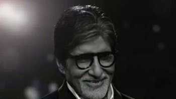 Big B term mobile camera as modern era's 'Greatest Destructive Invention'
