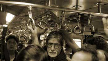 Check out Amitabh Bachchan's Mumbai local train journey