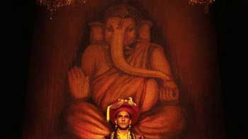 Check out Ranveer Singh in 'Gajanana' song from 'Bajirao Mastani'