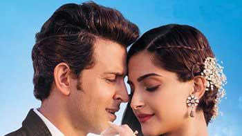 'Dheere Dheere Se' Crosses 20 Million Views; Sonam - Hrithik To Plan For A Movie?