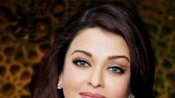 Diwali Time Is Family Time For Aishwarya