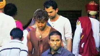 Hrithik Roshan's 'Mohenjo Daro' look unveils