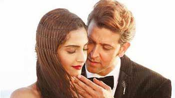 Hrithik Roshan, Sonam Kapoor shine in song 'Dheere Dheere'