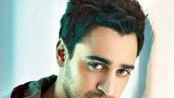 Interactive Hangout with Imran Khan today at 3.30 pm