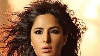 Katrina Kaif sizzles in 'Afghan Jalebi' song in 'Phantom'