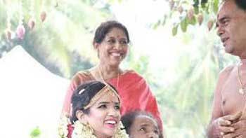Kavita Krishnamurthy's daughter gets married