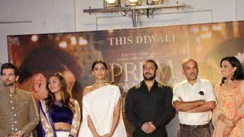 'Prem Ratan Dhan Payo's Marwari style press meet