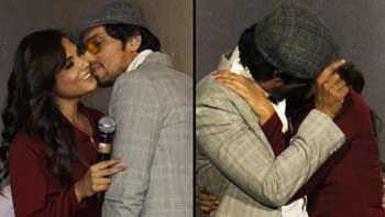 Randeep Hooda, Richa Chadda smooch in public