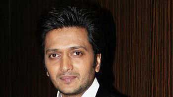 Riteish Deshmukh becomes the uncle of a baby girl!
