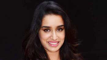 Shraddha Kapoor learns piano for 'Rock On!! 2'