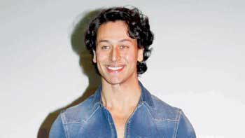 Tiger Shroff to play double role in 'Judwaa 2'