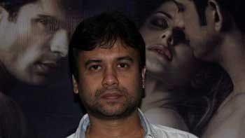 Vishal Pandya To Make 'Hate Story 4
