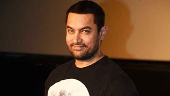 Aamir Khan dances on Marathi song at Maharashtra Night