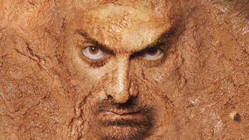 Aamir Khan to shoot special promotional video with onscreen daughters for Dangal