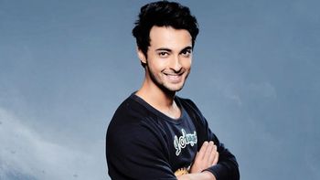 Aayush Sharma showered with oodles of love on the sets of Loveratri!