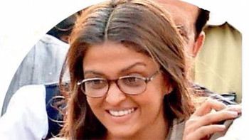 Aishwarya Rai Bachchan's look while shooting for Sarbjit at Red Fort in Delhi