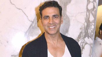 Akshay Kumar becomes Sanitary Man for Twinkle Khanna's maiden production