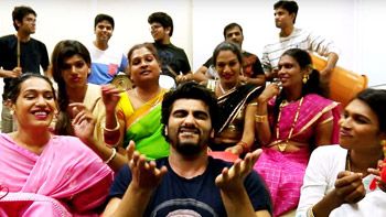 Arjun Kapoor sings Marathi song Hil Pori Hila with 6-Pack Band