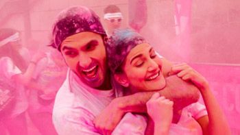 Befikre stars Ranveer Singh, Vaani Kapoor celebrate Holi in France