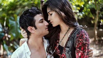 Checkout this cute picture of Kriti & Sushant from the sets of Raabta