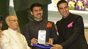 Do not miss the inside pictures of Akshay Kumar receiving the National Award!