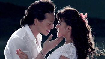 First Weekend Box-Office Collection of A Flying Jatt; fails to create wonders