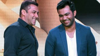 For his next directorial 'Bharat, Ali Abbas Zafar wants Salman to look the same way as he did in ‘Maine Pyaar Kiya’!