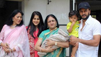 Genelia, Riteish welcome their newest member of the family!