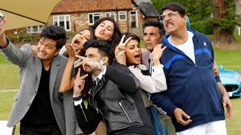 Housefull 3 crosses the 100 crore milestone at the domestic box-office!
