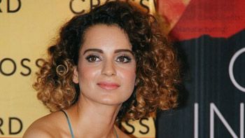Kangana Ranaut Had To Change Costumes Behind Rocks For Rangoon!