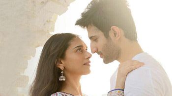 New sufi-romantic ballad, Lag Ja Gale, from Bhoomi is simply splendid!