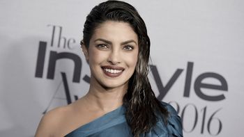Priyanka Chopra just crossed 20 million followers on Twitter and showed a beautiful gesture to her fans!